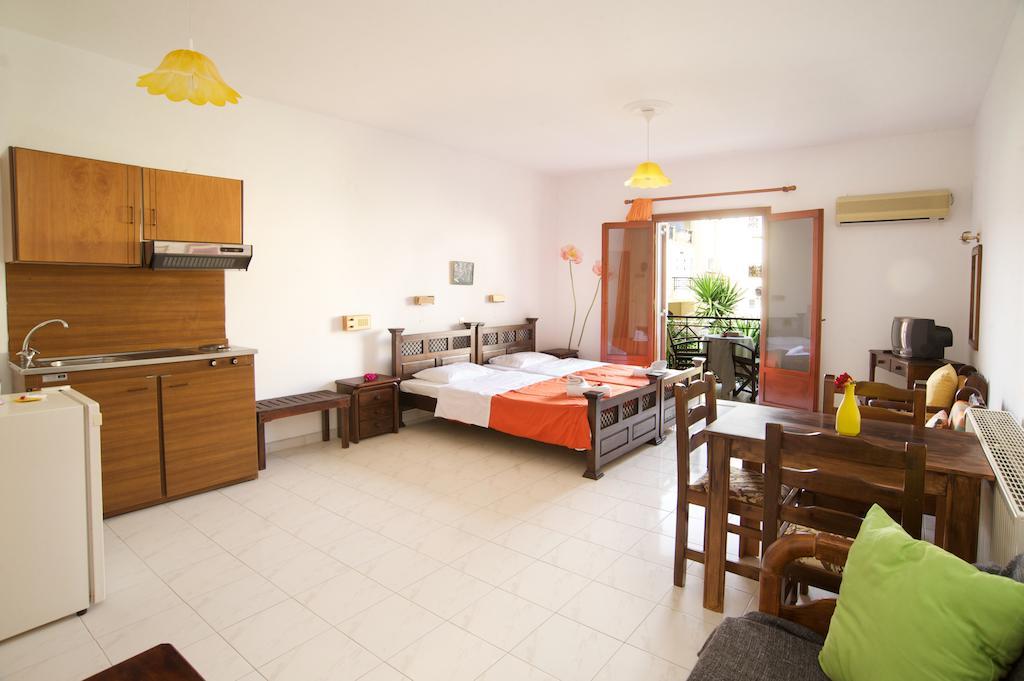 סאמי Thodora Appartments מראה חיצוני תמונה