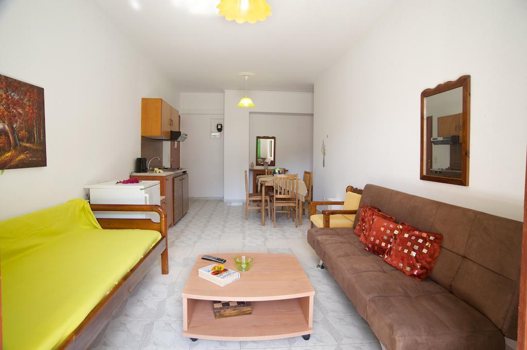 סאמי Thodora Appartments מראה חיצוני תמונה