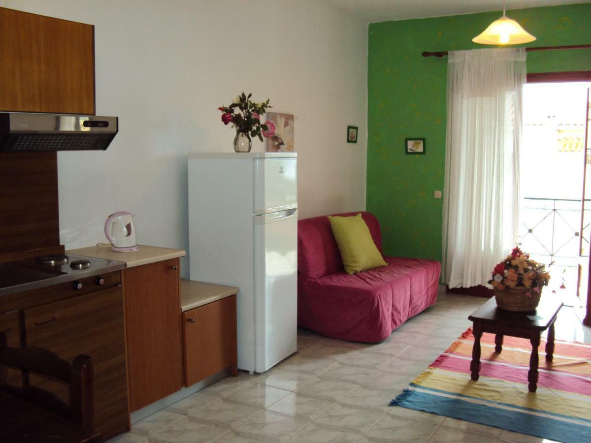 סאמי Thodora Appartments מראה חיצוני תמונה